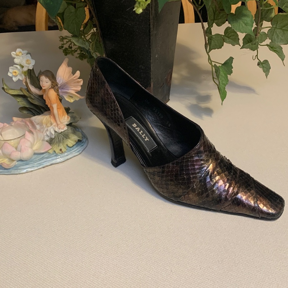 Bally Women's Vintage Genuine Snakeskin Snakeskin Heels - Picture 3 of 8
